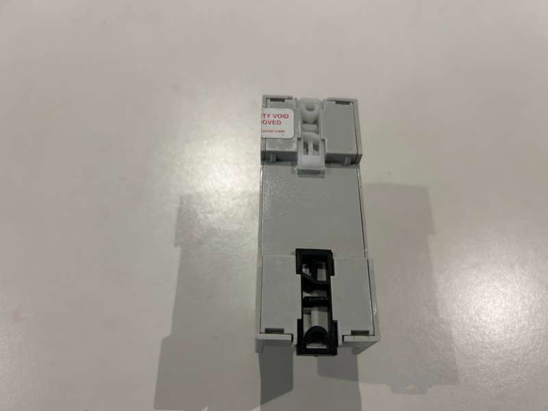 BES Ingenium PS110800 80MA POWER SUPPLY - 29V DC AUX. OUPUT - DIN FORMAT
