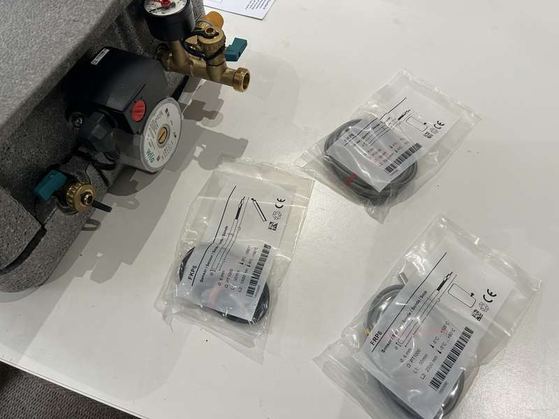 SINGLE-LINE PUMP STATION WITH CIRCULATING PUMP{WILO ST 15/6 ECO}