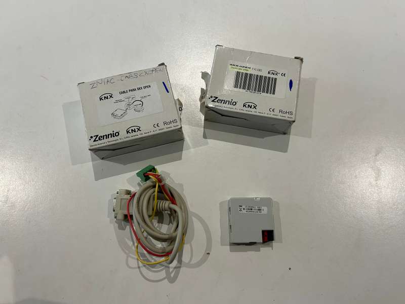 SKX OPEN BUS KNX TO RS-232 INTERFACE ZN1RX-SKXOPEN