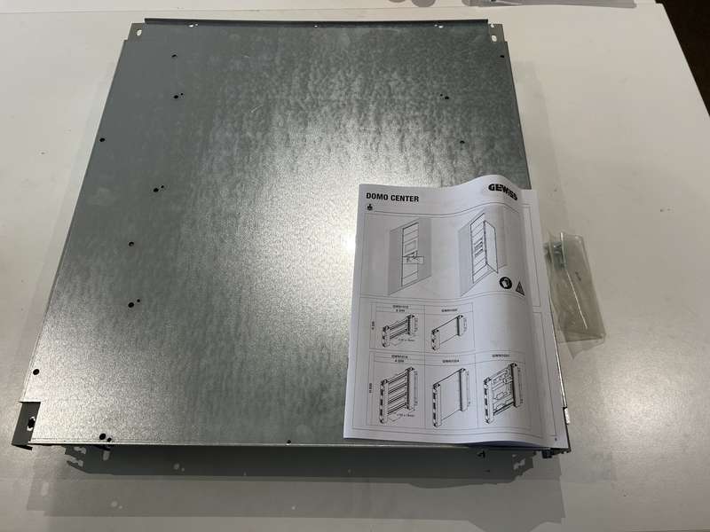 DOMO CENTER CHASSIS PLATE FRAME 600MM 20KG GWN1024