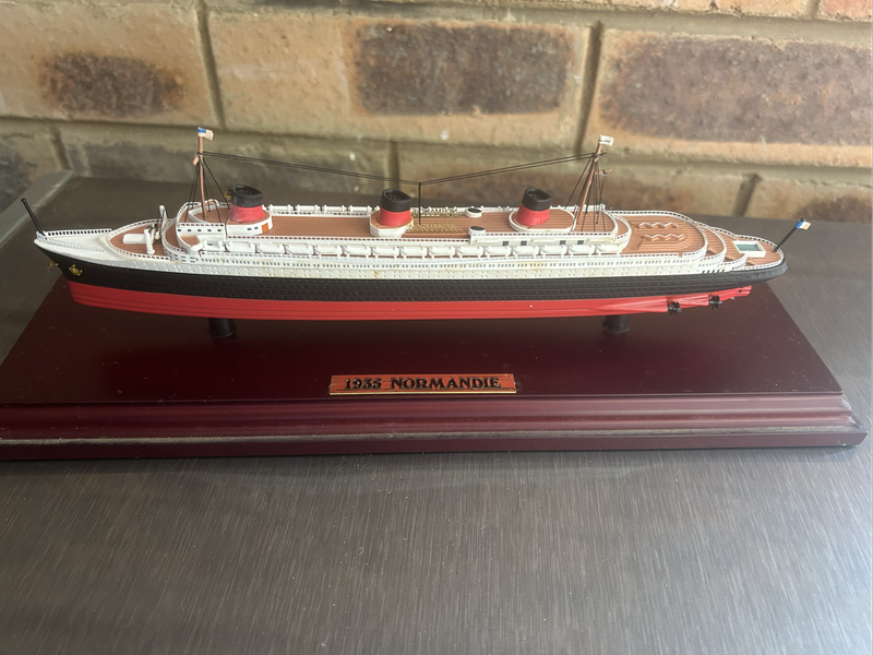 Diecast SS Normandie
