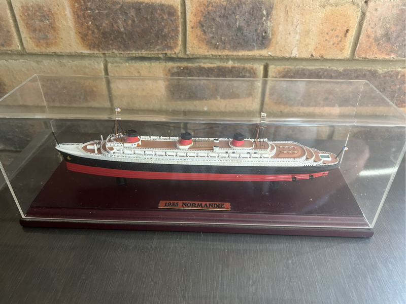 Diecast SS Normandie