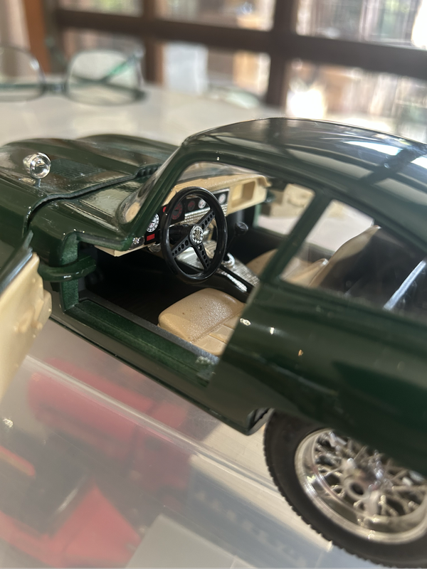 Jaguar E Type