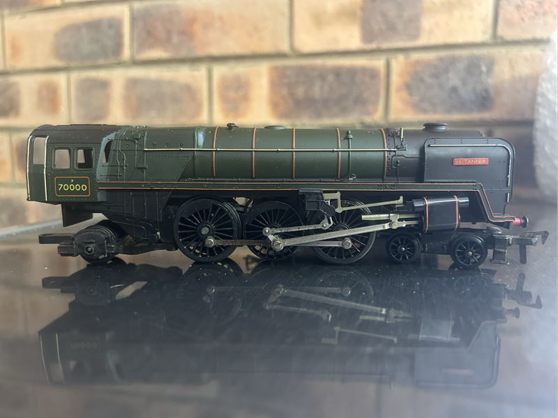 Locomotive and tender
