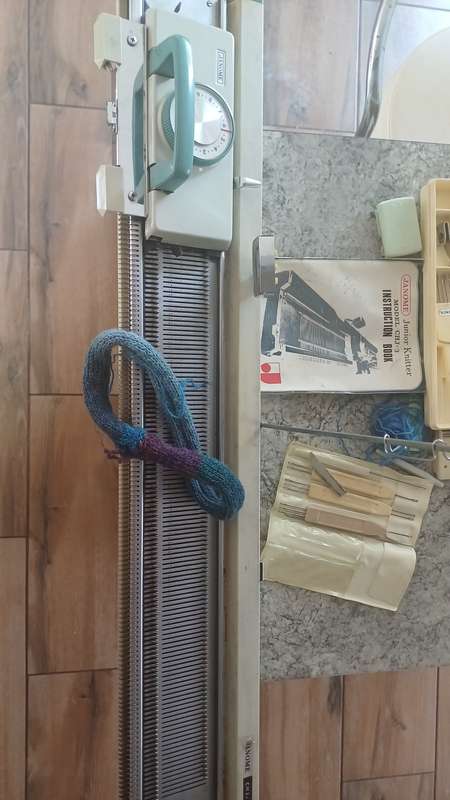 Janome Junior Knitter CHJ-3 knitting Machine