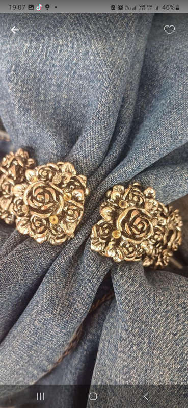 Beautiful Vintage flower clamper bangle bracelet