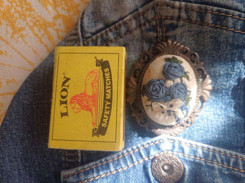 Brooch