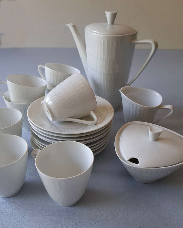 Vintage Hans Achtziger per Hutschenreuther Selb Demitasse Coffee Set