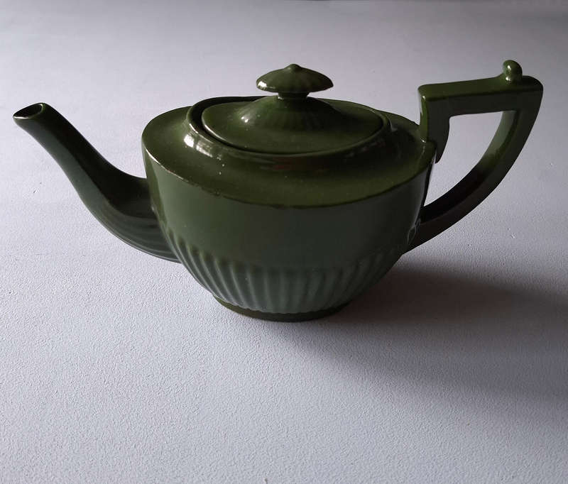 Art Deco Forest Green Tea Pot
