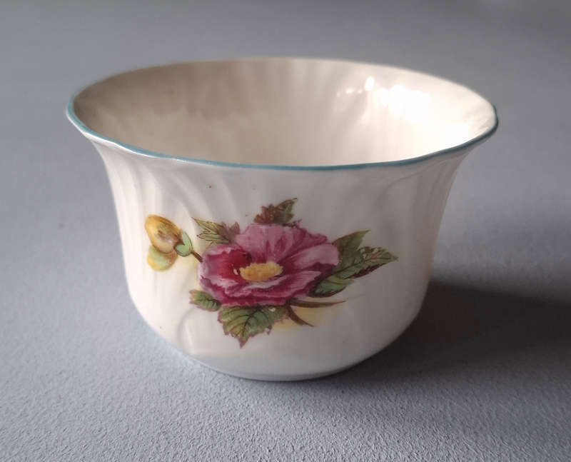 Shelley 1950s Begonia Pattern Coffee Set