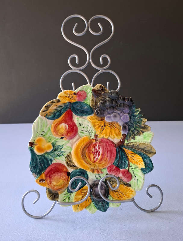 Italian Hand-Painted Majolica Fruit Plate