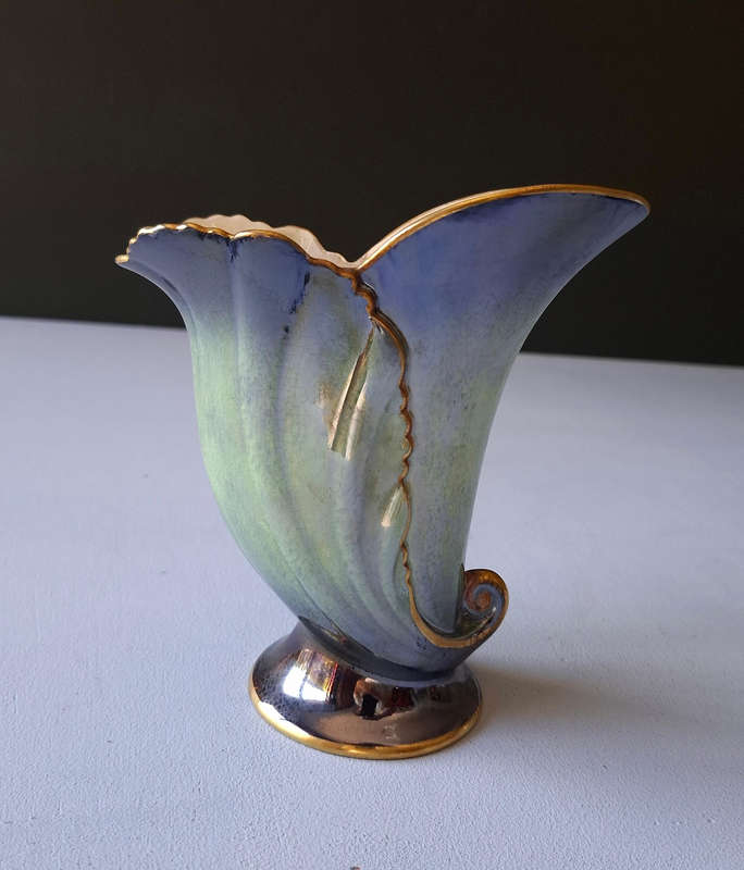 Carlton Ware Vert Royale Cornucopia Vase