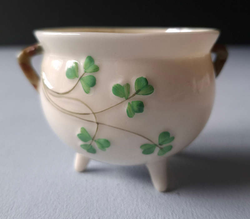 Belleek Ireland Shamrock Porcelain Three-Legged Mini Cauldron Lustre Sugar Bowl