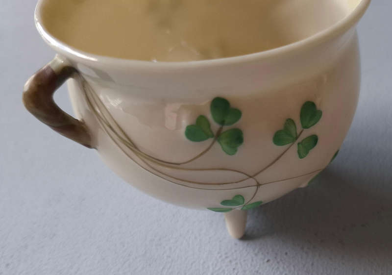 Belleek Ireland Shamrock Porcelain Three-Legged Mini Cauldron Lustre Sugar Bowl