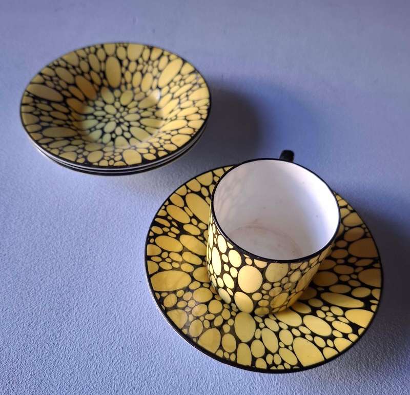 Rare Shelley Black and Yellow Bubbles Part Coffee Set