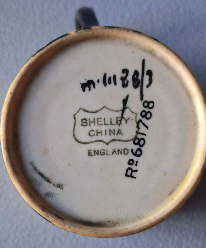 Rare Shelley Black and Yellow Bubbles Part Coffee Set