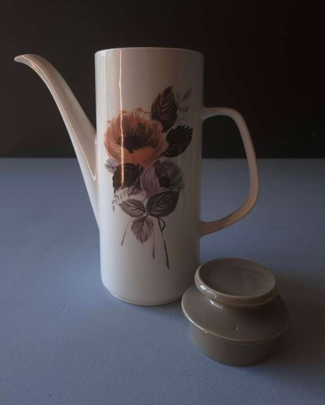 J&G Meakin Studio Coffee Set