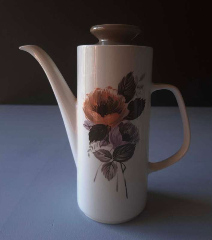 J&G Meakin Studio Coffee Set