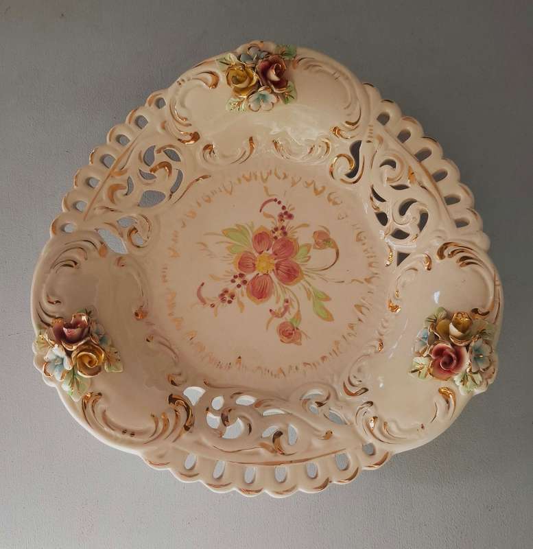 Italian Hand-Painted Triangular Serving Platter with Flower Garnishes and Gold Accents