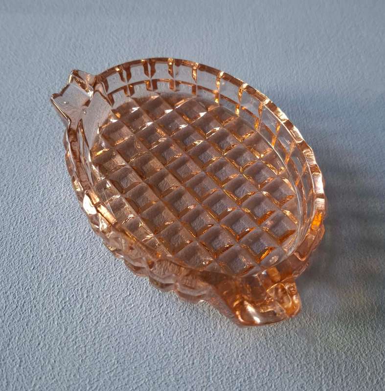 Vintage Waffle Cut Oval Glass Pink Ashtray