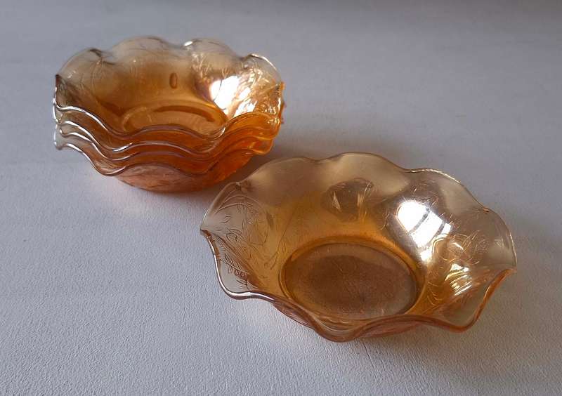 Vintage Jeannette Glass Floragold Iridescent Louisa Bowls