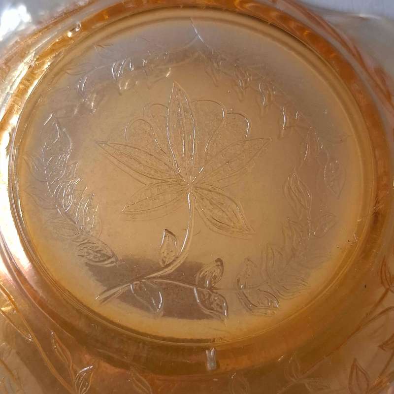 Vintage Jeannette Glass Floragold Iridescent Louisa Bowls