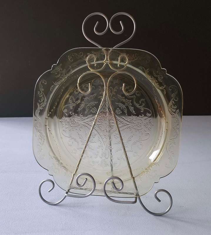 Vintage Indiana Glass Recollection Yellow Amber Plate