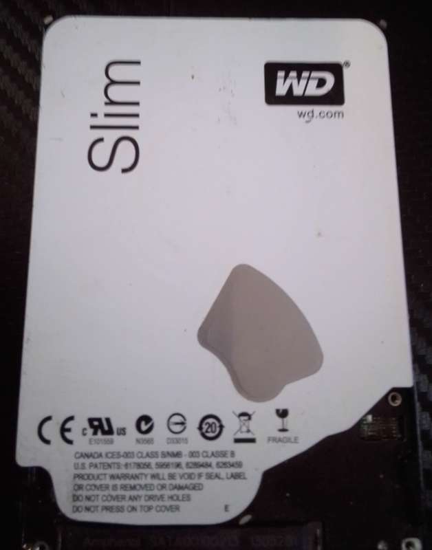 Bulk lot of 1 x SSD and 3x HDD drives