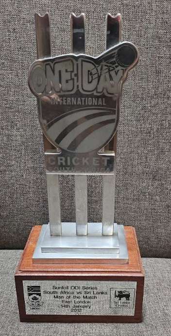 Genuine Cricket Man of the Match Trophy - JP Duminy 2012