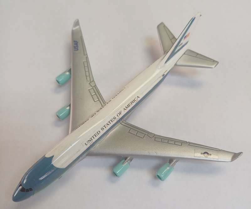USAF - "AIR FORCE 1" - BOEING 747-200 SCALE 1:500 DIE CAST MODEL