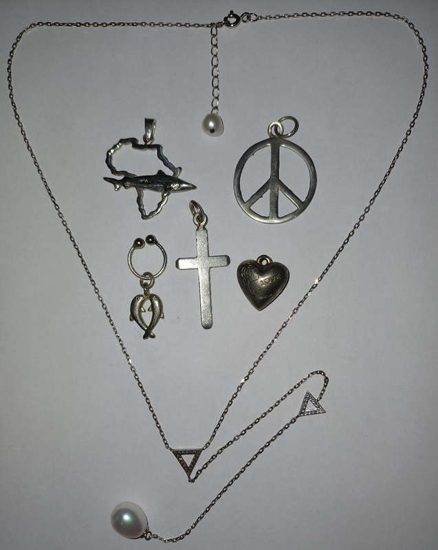 Sterling Silver (925) Pendants & Pearl Chain - Lot