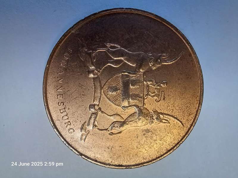 RSA 1966 JOHANNESBURG 5 YEAR REPUBLIC MEDALLION - BRONZE