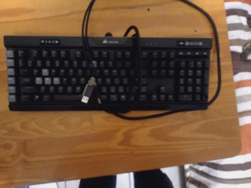 Gaming bundle (Corsair K95  Mechanical Gaming Keyboard Sniper PRO wireless mouse Volcano headset)