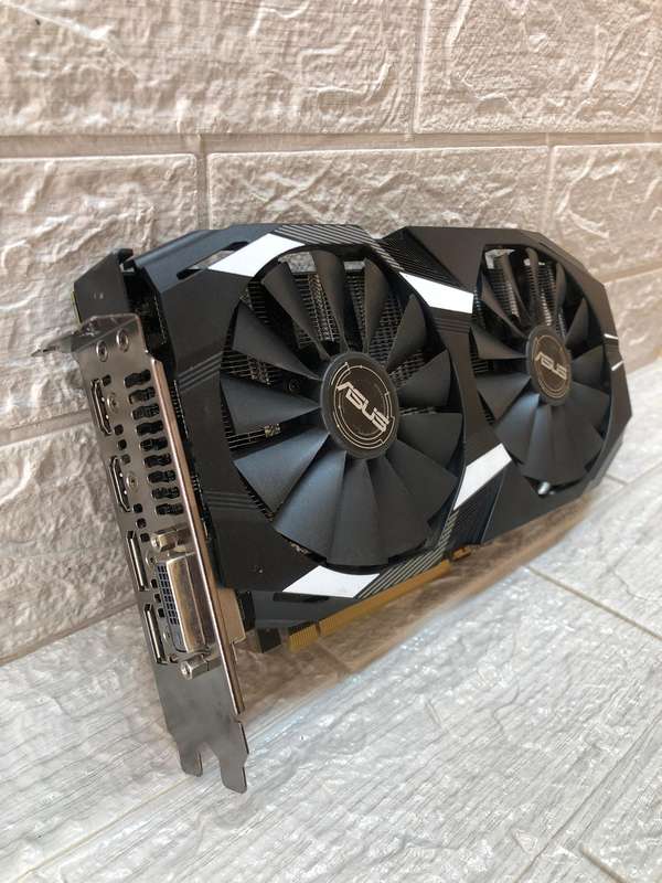 Asus Dual RX580 4GB