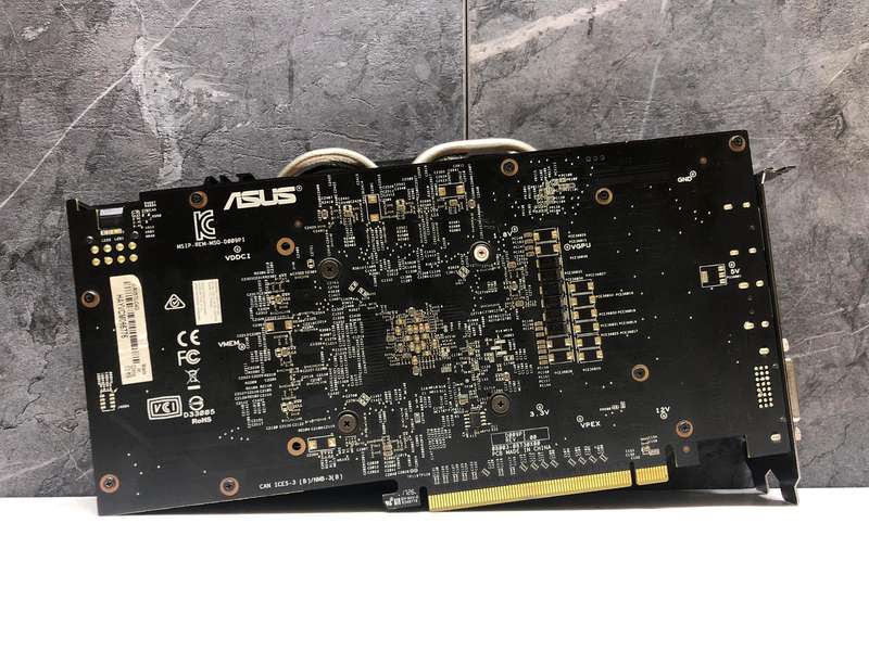  Epic!! ASUS Expedition RX570 4GB  Built Tough. Only R1249.95!!