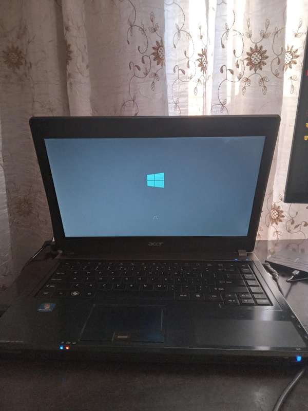 ACER TRAVELMATE 5760 LAPTOP