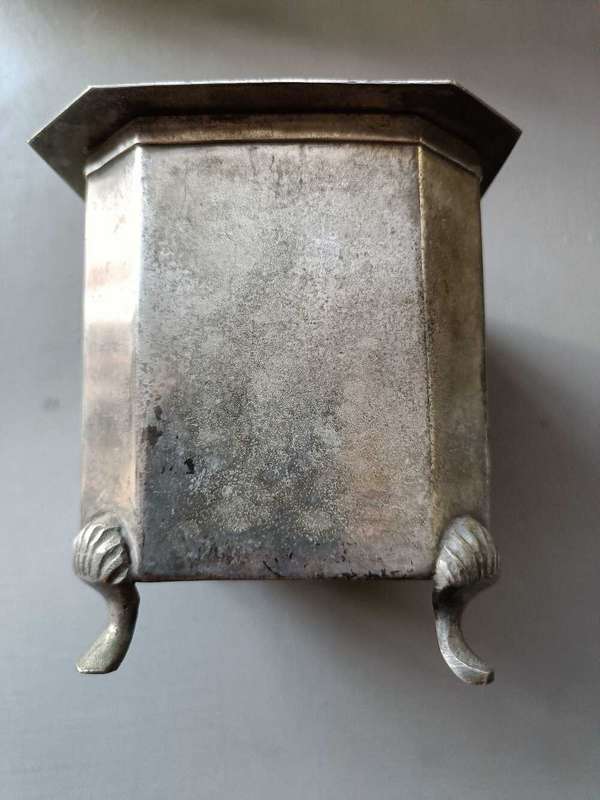 VINTAGE SILVER PLATED ENGLISH BREAKFAST TEA CADDY.