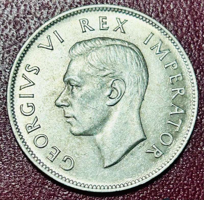 1941 SILVER HALFCROWN ( 21/2 SHILLING) STUNNING COIN