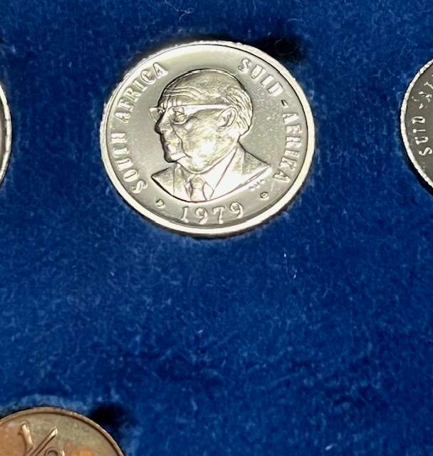 1979 SA Proof Set Original SA Mint box LOW!! Mintage only 5000 minted( Pres. Diederichs coin set)