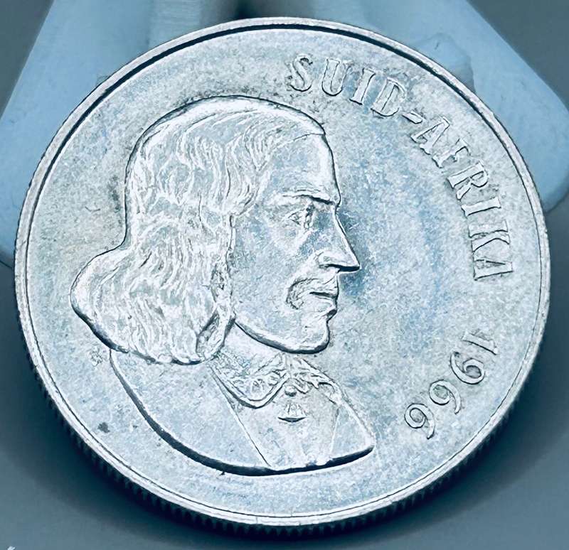 1966 SILVER R1 TAGGED EAR VARIETY SCARES IN THIS CONDITION  HERNS 600 KNOWN TAGGED EAR MINTED