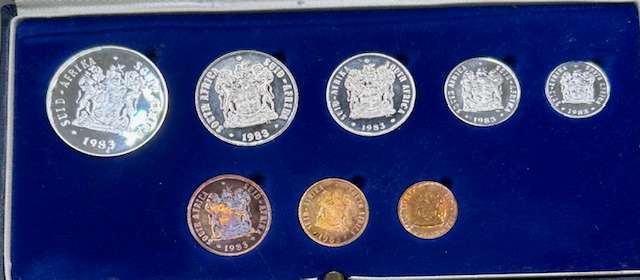 1983 PROOF SET IN ORIGINAL SA MINT BOX - LOW MINTAGE 6835  SEE IMAGES A BEAUTY