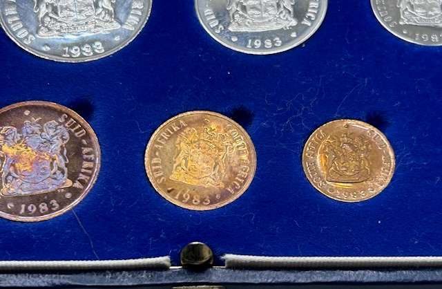1983 PROOF SET IN ORIGINAL SA MINT BOX - LOW MINTAGE 6835  SEE IMAGES A BEAUTY