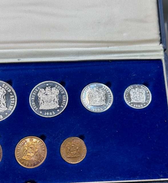 1983 PROOF SET IN ORIGINAL SA MINT BOX - LOW MINTAGE 6835  SEE IMAGES A BEAUTY