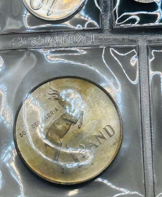 1976 UNCIRCULATED SET - SILVER R1 TO 1/2 CENT - SEALED FROM SA MINTS LOW MINTAGE 20 000