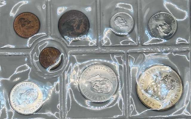1976 UNCIRCULATED SET - SILVER R1 TO 1/2 CENT - SEALED FROM SA MINTS LOW MINTAGE 20 000
