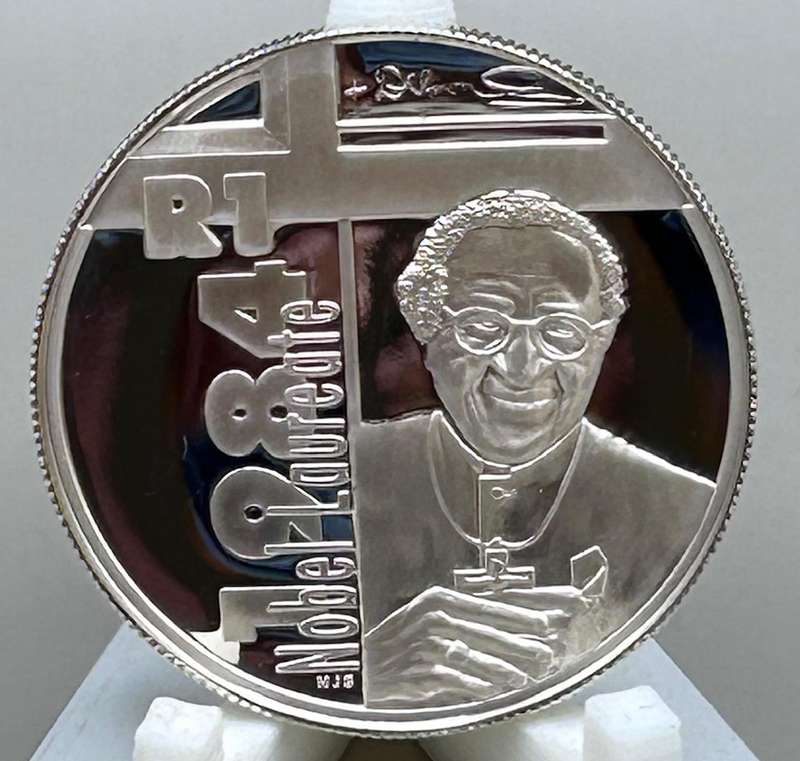 2006 SILVER PROOF - DESMOND TUTU - ONE RAND COIN SPOTLESS BEAUTY.