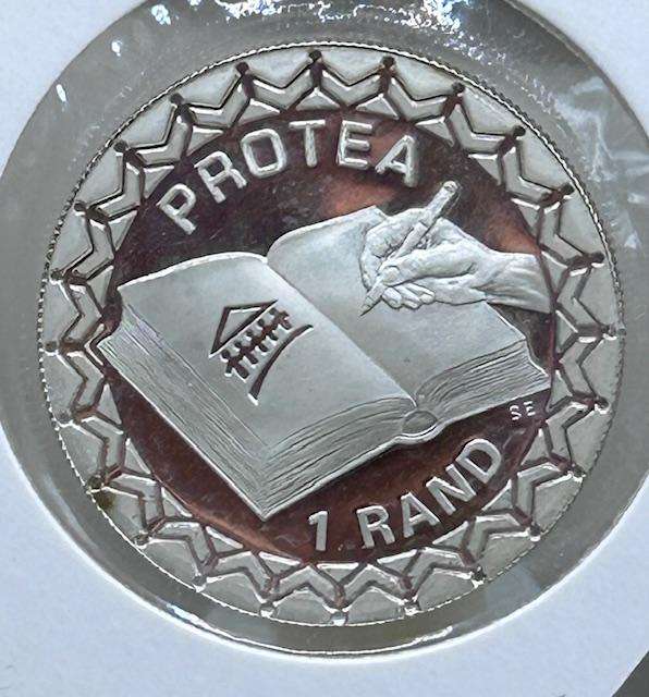 1996 SILVER PROOF - CONSTITUTION - ONE RAND (SEE DESCRIPTION) IN COIN FLIP SPOTLESS