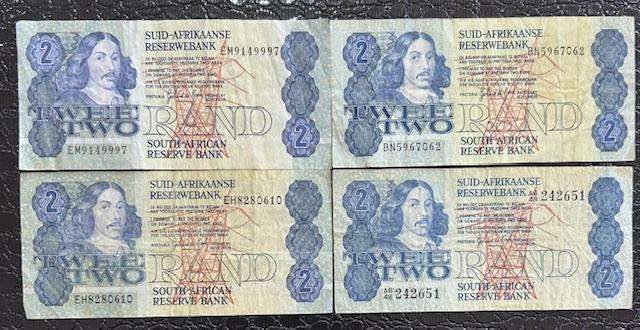 Gerhard de Kock FOUR TWO RAND NOTES different prefixes
