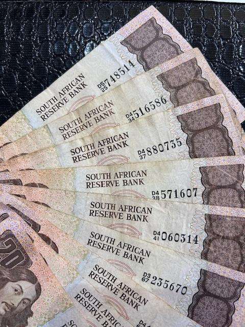 NINE (9) GERHARD DE KOCK TWENTY RAND NOTES D - PREFIX