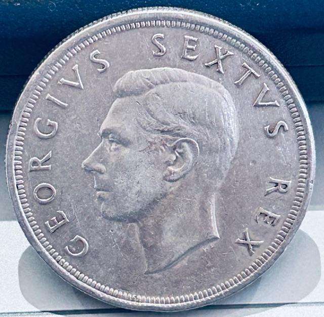 1949 CROWN (80%) LOW MINTAGE COIN HIGHLY SOUGHT AFTER